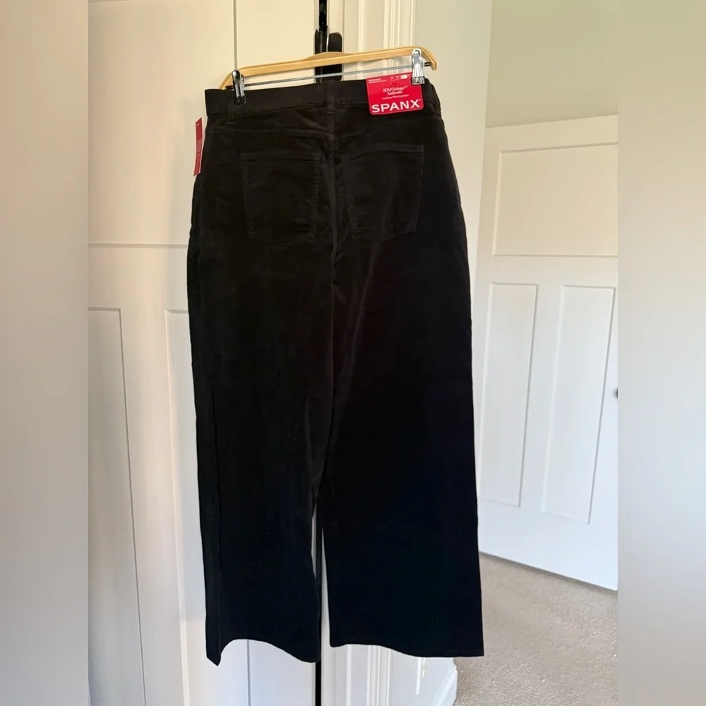 NWT SPANXshape Spanx Authentic 360 Corduroy Wide Leg Jeans Classic Black New‎